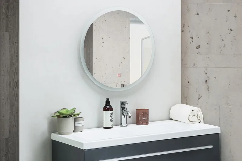 Peili Candanedo LED-valaistus, Hopea