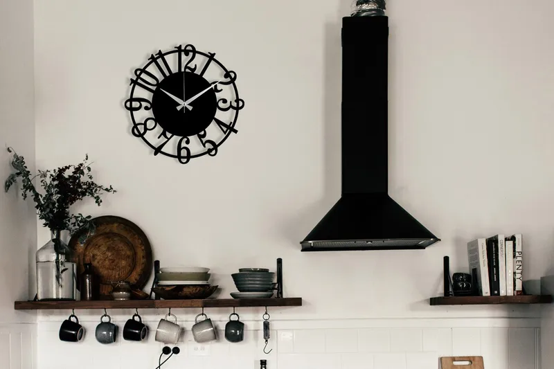 Enzokello - S006, Musta