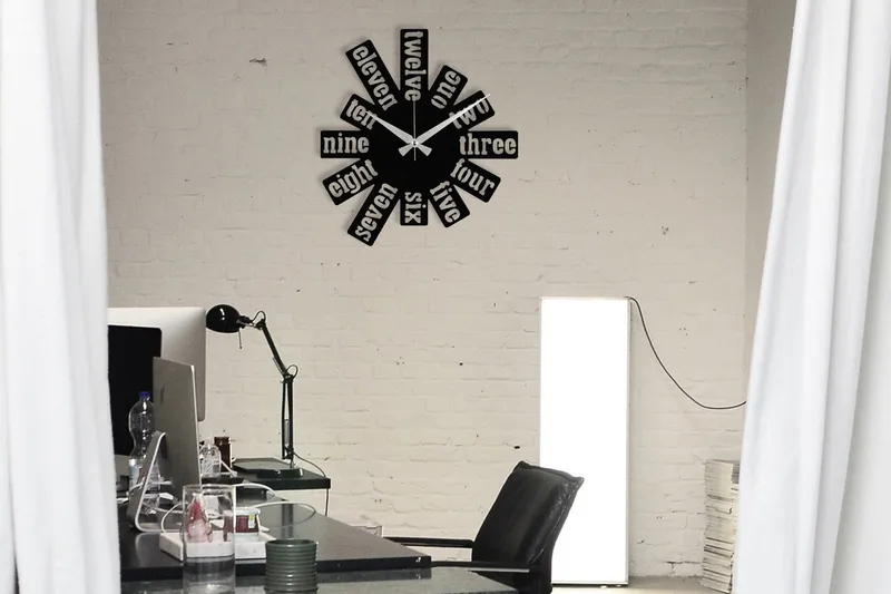 Enzokello - S020, Musta