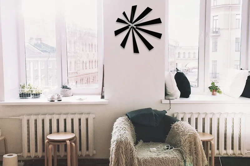 Enzokello - S024, Musta