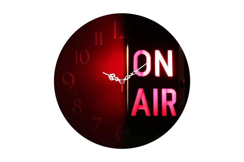 Koristeellinen MDF Seinäkello 40 cm, Monivärinen