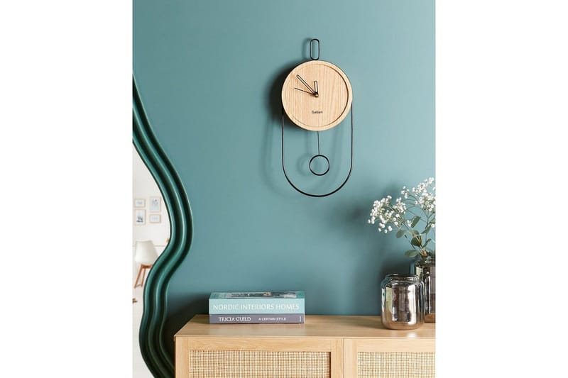 Pendelur Beliani Sierre Ljus trä/svart Light colored wood||Black - Sisustustuotteet - Seinäkoristeet - Kellot - Sein äkellon koneisto