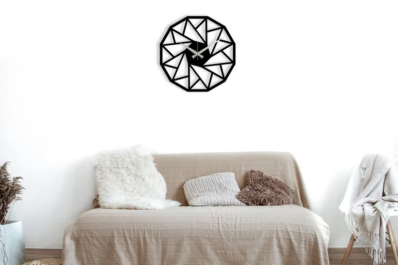 Seinäkello Kwadik Kolmio Kuvio - Musta - Sisustustuotteet - Seinäkoristeet - Kellot