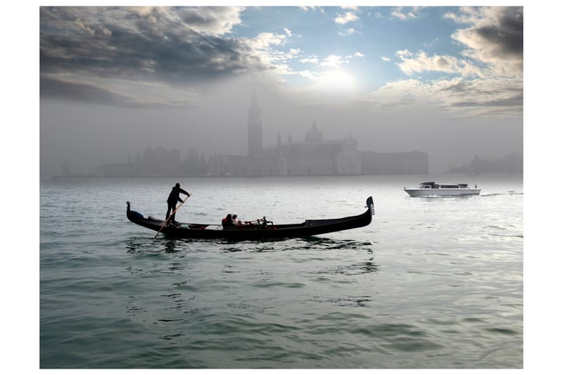 Valokuvatapetti Gondola Riding Venice 200x154, Artgeist sp. z o. o.