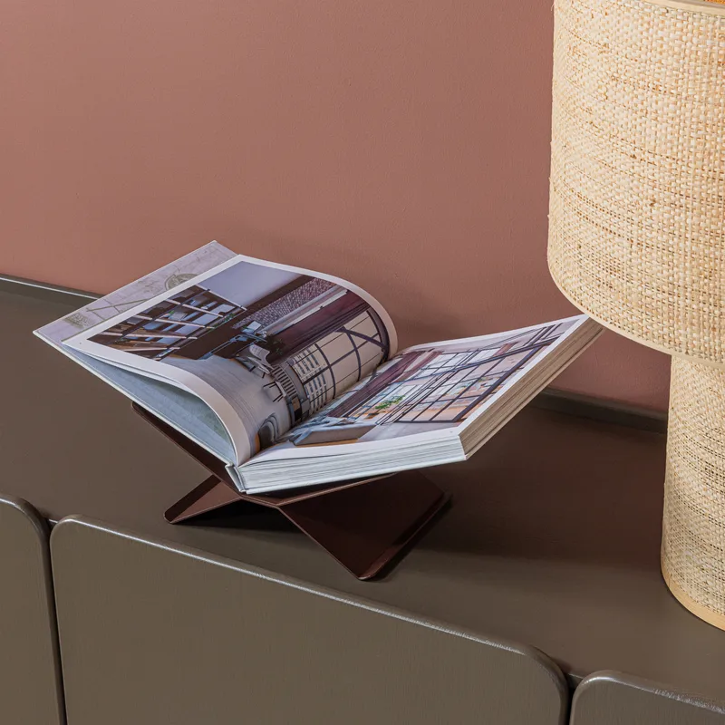 Kirjatuki vaaka Brook 29 cm - Tummanruskea - Sisustustuotteet - Sisustusesineet - Koriste-esineet - Kirjatuki