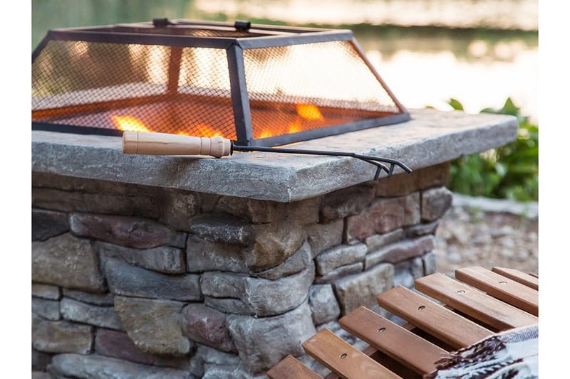 Takka Kelud 73x72x47 cm - Sisustustuotteet - Sisustustakka & kamiina - Ulkotilan tulisija & kotakeittiö