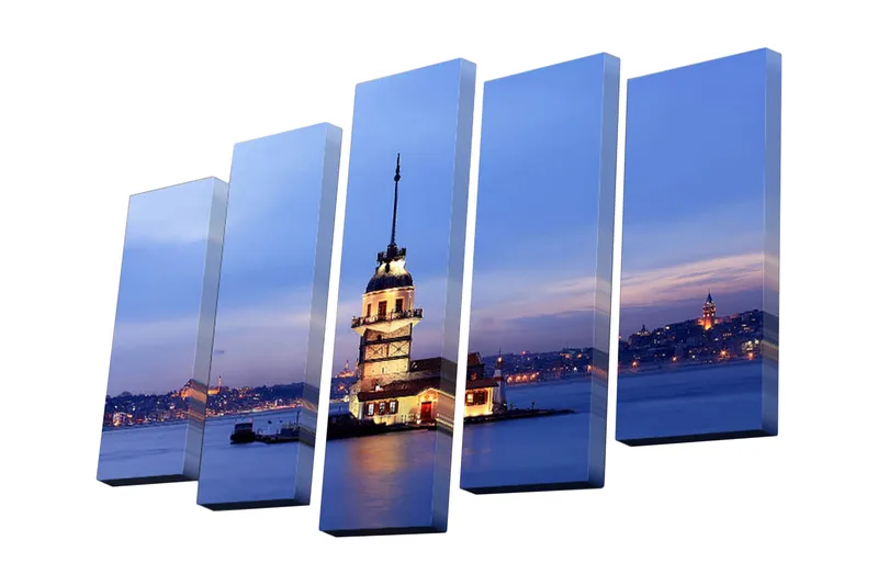 5-osainen canvas-taulu 82x50 cm - Kaunis näkymä historiallisesta majakasta meren rannalla hämärässä, Sininen / Valkoinen / Oranssi
