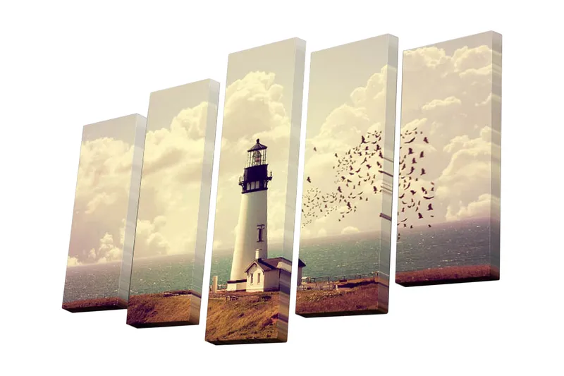 5-osainen canvas-taulu 82x50 cm - Majakka meren rannalla liitelevien lintujen kanssa, Beige / Sininen / Valkoinen