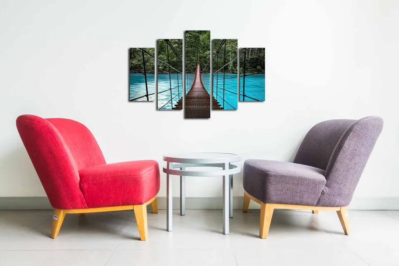 5-osainen canvas-taulu 82x50 cm - Riippusilta turkoosin veden yllä rehevien puiden ympäröimänä - Turkoosi / Vihreä / Ruosteenruskea - Sisustustuotteet - Taulu & taide - Canvas-taulu