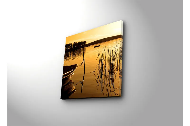 Canvas-taulu 45x45 cm - Auringonlasku tyynen järven yllä, vene ja ruoko etualalla - Kulta / Oranssi / Musta - Sisustustuotteet - Taulu & taide - Canvas-taulu