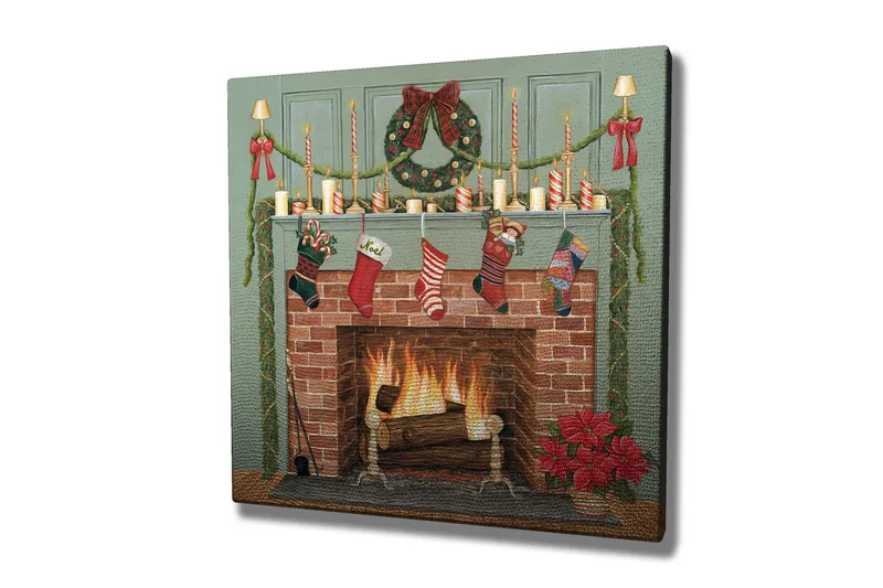 Canvas-taulu 45x45 cm - Joulukoristeita takan ääressä sukkien ja kynttilöiden kera, Punainen / Vihreä / Ruskea