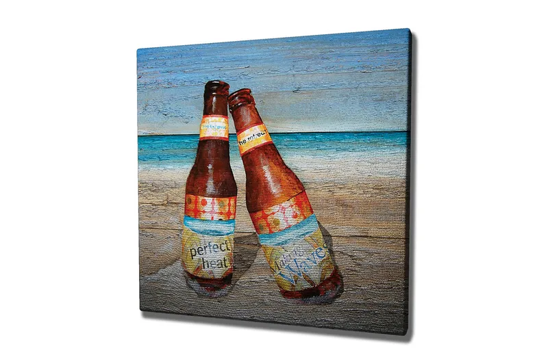 Canvas-taulu 45x45 cm - Kaksi olutpulloa rannalla taustalla, Ruskea / Sininen / Beige