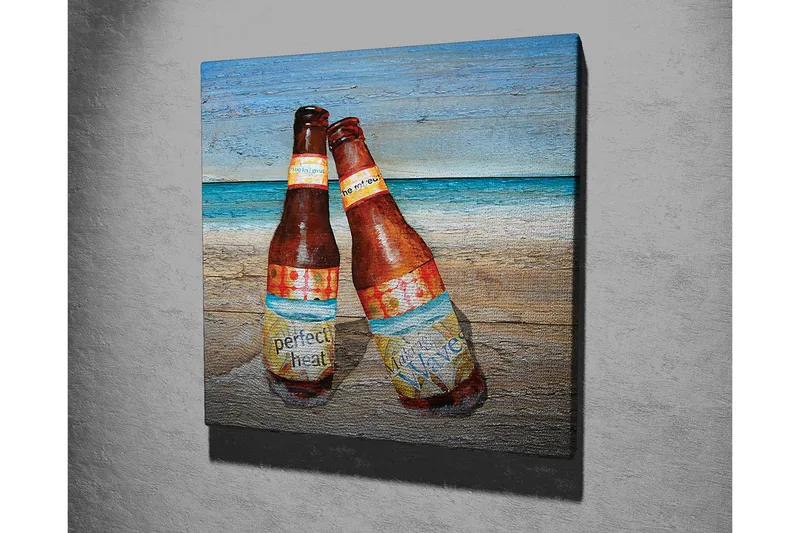 Canvas-taulu 45x45 cm - Kaksi olutpulloa rannalla taustalla - Ruskea / Sininen / Beige - Sisustustuotteet - Taulu & taide - Canvas-taulu