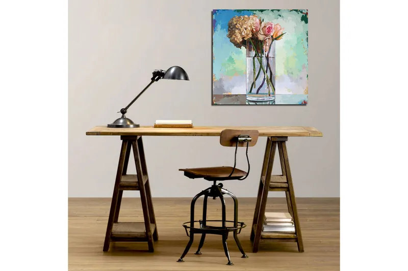 Canvas-taulu 45x45 cm - Kaunis ruusu- ja hortensiakimppu lasimaljakossa - Vaaleanpunainen / Beige / Vihreä - Sisustustuotteet - Taulu & taide - Canvas-taulu