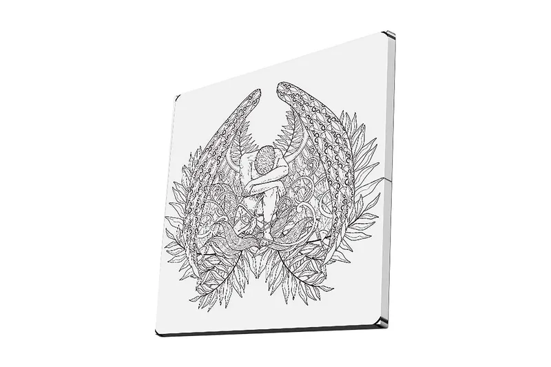 Canvas-taulu 45x45 cm - Tumma ja yksityiskohtainen veistos istuvasta hahmosta höyhenten ja kasvillisuuden ympäröimänä, Musta / Valkoinen