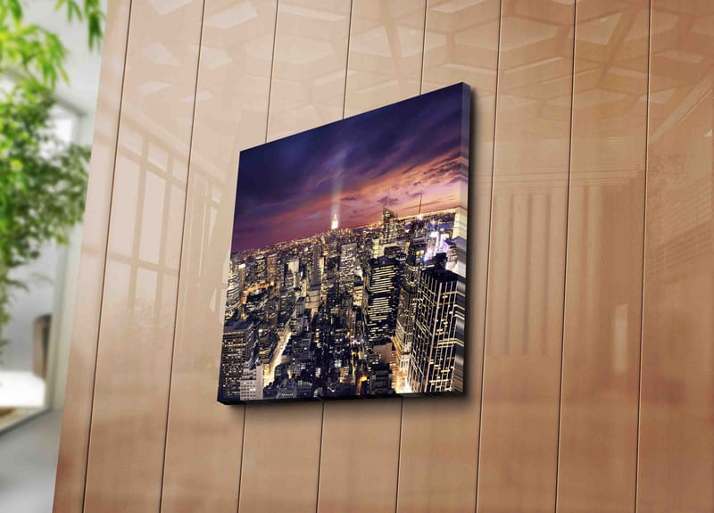 Canvas-taulu 45x45 cm - Upea näkymä kaupunkiin hämärässä säihkyvien valojen säteilemänä - Tummansininen / Violetti / Kulta - Sisustustuotteet - Taulu & taide - Canvas-taulu