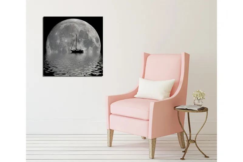 Canvas-taulu 45x45 cm - Upea täysikuu heijastuu veteen purjevene etualalla - Harmaa / Musta - Sisustustuotteet - Taulu & taide - Canvas-taulu