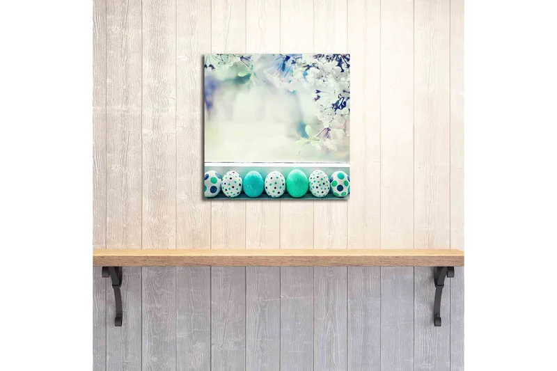 Canvas-taulu 45x45 cm - Värikkäät pääsiäismunat keväisessä ympäristössä - Turkoosi / Valkoinen / Vihreä - Sisustustuotteet - Taulu & taide - Canvas-taulu