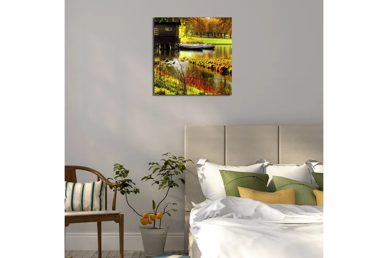 Canvas-taulu 45x45 cm - Veneitä rauhallisella järvellä syksyn väreissä - Vihreä / Oranssi / Ruskea - Sisustustuotteet - Taulu & taide - Canvas-taulu