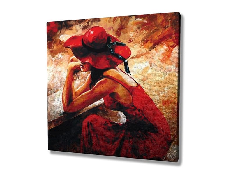 Canvas-taulu 45x45 cm - Punainen mekko ja punainen hattu -nainen nojaa penkkiin - Punainen / Beige / Musta - Sisustustuotteet - Taulu & taide - Canvas-taulu