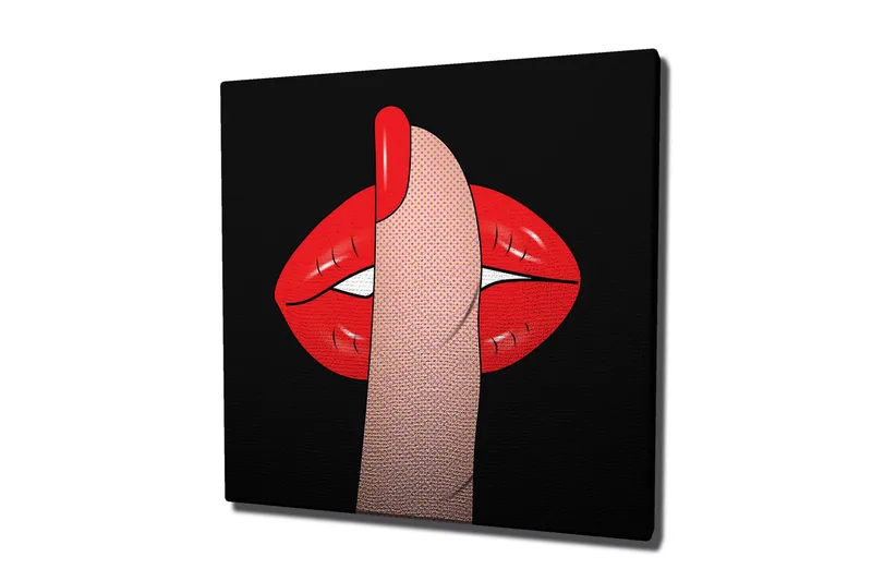 Canvas-taulu 45x45 cm - Punainen huuli ja sormi hiljaisella eleellä, Punainen / Beige / Musta