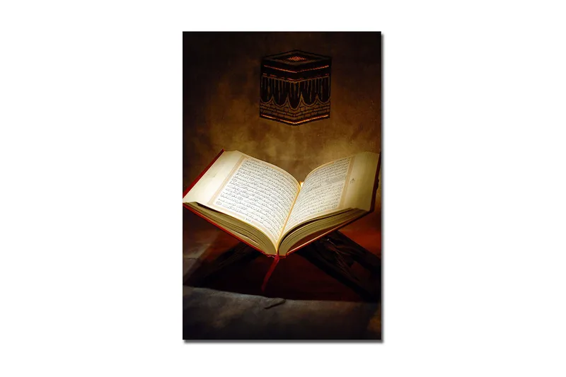 Canvas-taulu 45x70 cm - Avoin kirja kalligrafisilla sivuilla, Kulta / Punainen / Ruskea