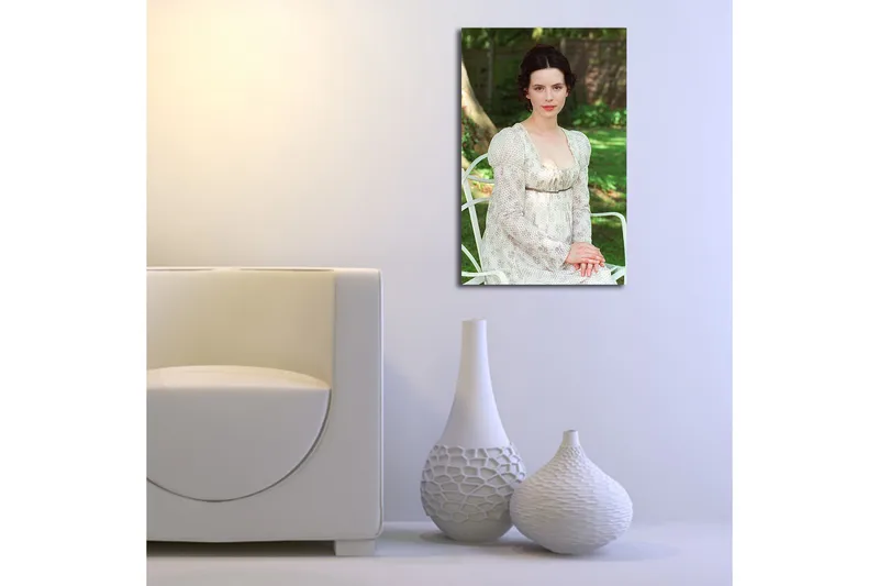 Canvas-taulu 45x70 cm - Muotokuva naisesta kirkkaanvärisessä mekossa - Vaaleanbeige / Valkoinen / Vihreä - Sisustustuotteet - Taulu & taide - Canvas-taulu