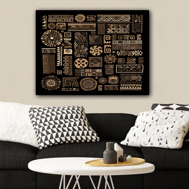 Canvas taulu 70x100 cm - Abstrakti kuvio geometrisilla muodoilla ja symboleilla kultaisena mustalla taustalla - Kulta / Musta - Sisustustuotteet - Taulu & taide - Canvas-taulu