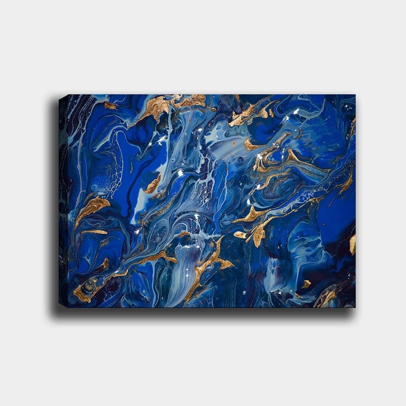 Canvas taulu 70x100 cm - Abstrakti meriaihe pyörteilevillä sinisillä sävyillä ja kultaisilla vivahteilla, Tummansininen / Vaaleansininen / Kulta