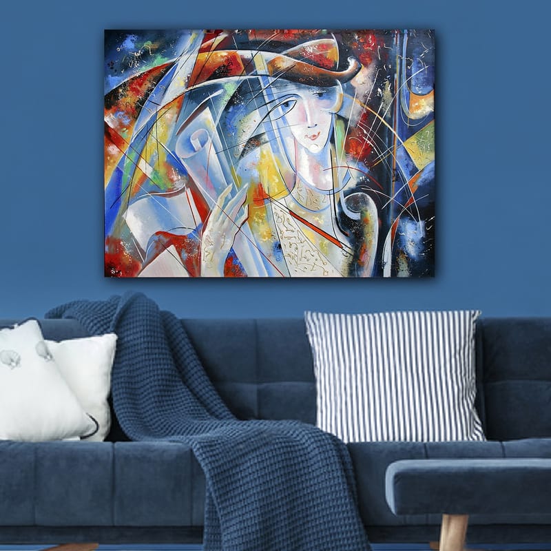 Canvas taulu 70x100 cm - Abstrakti nainen kädessään rullattu pergamentti, värikkäiden muotojen ja viivojen ympäröimänä - Sininen / Punainen / Valkoinen - Sisustustuotteet - Taulu & taide - Canvas-taulu