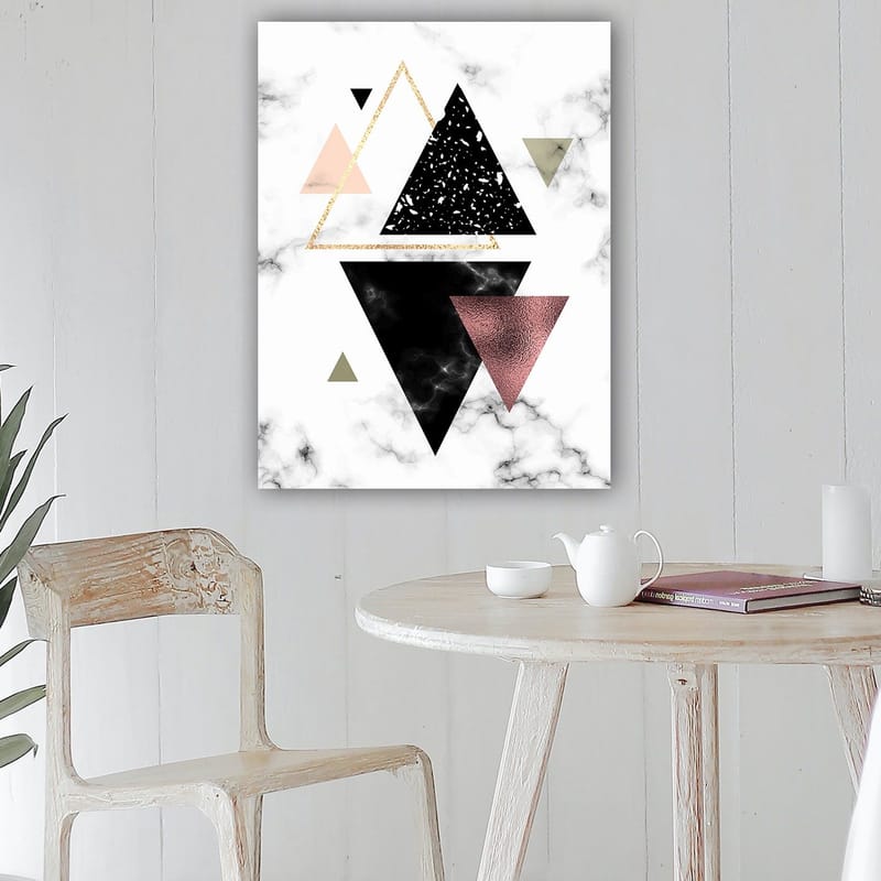 Canvas taulu 70x100 cm - Abstrakti sommitelma eri muotoisista ja värisistä kolmioista - Musta / Vaaleanpunainen / Kulta - Sisustustuotteet - Taulu & taide - Canvas-taulu