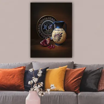 Canvas taulu 70x100 cm - Antiikkinen ruukku koristeellisilla kuvioilla ja granaattiomena pääaiheena - Musta / Beige / Punainen - Sisustustuotteet - Taulu & taide - Canvas-taulu