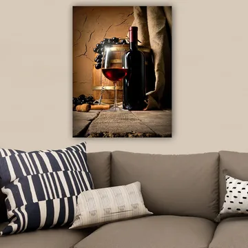 Canvas taulu 70x100 cm - Asetelma punaviinipullolla, viinilasilla ja viinirypäleillä puupinnalla - Tummanpunainen / Ruskea / Musta - Sisustustuotteet - Taulu & taide - Canvas-taulu