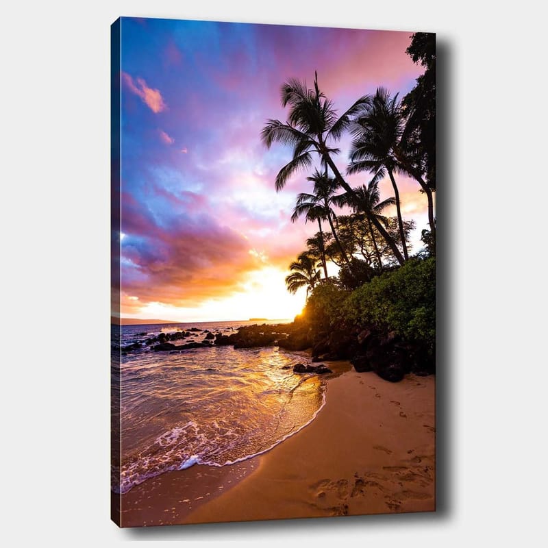 Canvas taulu 70x100 cm - Auringonlasku rannalla, värikkäiden pilvien reunustamat palmut, Violetti / Oranssi / Vihreä