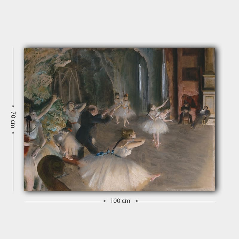 Canvas taulu 70x100 cm - Balettiesitys, jossa tanssijat tutu-pukuasussa harjoittelevat koreografin ohjauksessa - Vaaleansininen / Valkoinen / Beige - Sisustustuotteet - Taulu & taide - Canvas-taulu