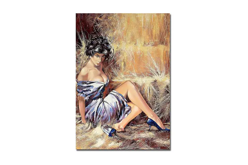 Canvas taulu 70x100 cm - Elegantti nainen valkoisessa mekossa ja sinisissä kengissä istuu rennosti olkipaalia vasten, Valkoinen / Sininen / Beige