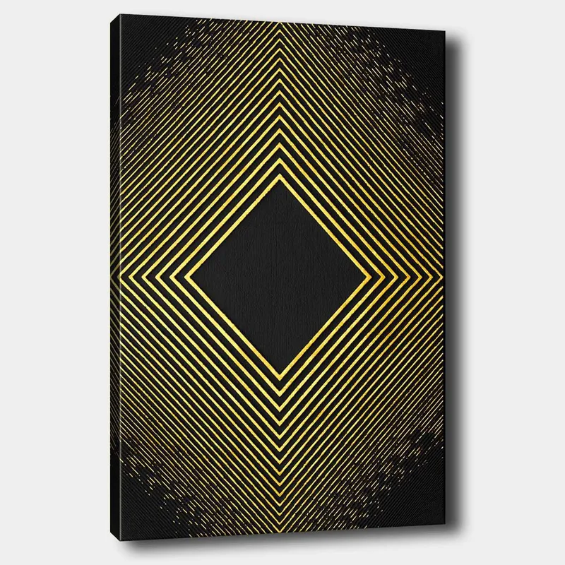 Canvas taulu 70x100 cm - Geometrinen sommitelma, jossa vinoviivat muodostavat kultaisen timantin mustalla taustalla, Kulta / Musta