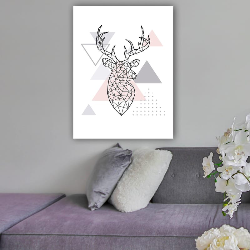 Canvas taulu 70x100 cm - Geometrinen peura monikulmiotyyliin kolmioiden ympäröimänä - Harmaa / Vaaleanpunainen / Musta - Sisustustuotteet - Taulu & taide - Canvas-taulu