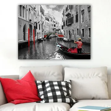 Canvas taulu 70x100 cm - Gondolieeri navigoimassa venetsialaisessa kanavassa värikkäillä yksityiskohdilla mustavalkoisessa ympäristössä - Punainen / Vihreä / Musta - Sisustustuotteet - Taulu & taide - Canvas-taulu