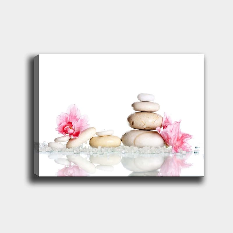 Canvas taulu 70x100 cm - Harmoninen kivi- ja vaaleanpunaisten kukkien sommittelu, joka symboloi rauhaa ja tasapainoa, Vaaleanpunainen / Beige / Valkoinen