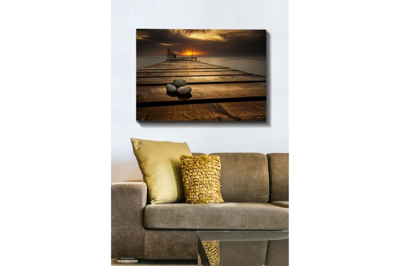 Canvas taulu 70x100 cm - Hiljainen laituri auringonlaskussa, etualalla kiviä - Kulta / Ruskea / Harmaa - Sisustustuotteet - Taulu & taide - Canvas-taulu