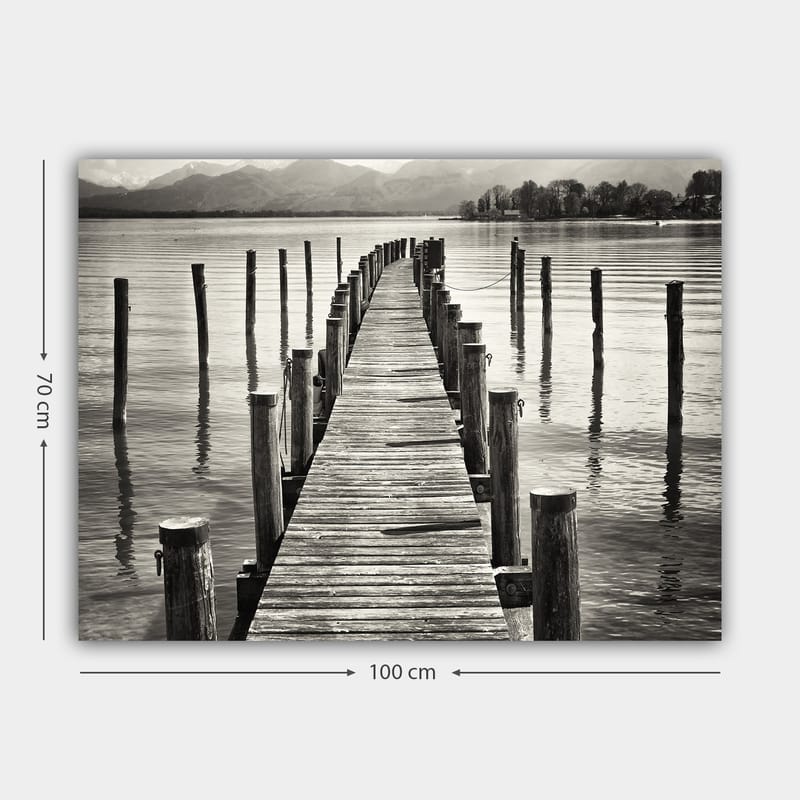 Canvas taulu 70x100 cm - Hiljainen laituri veden yllä, pintaan heijastuvien pilarien ympäröimänä - Musta / Valkoinen / Harmaa - Sisustustuotteet - Taulu & taide - Canvas-taulu