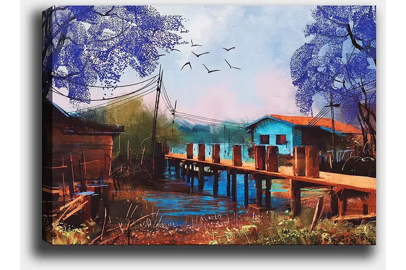 Canvas taulu 70x100 cm - Idyllinen maisemamaalaus, jossa laituri ulottuu tyynen veden pinnan yli, värikkäiden talojen ja violetin sävyisten puiden ympäröimänä - Violetti / Sininen / Ruskea - Sisustustuotteet - Taulu & taide - Canvas-taulu