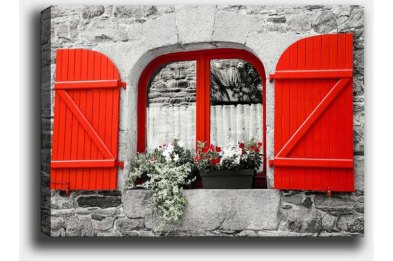 Canvas taulu 70x100 cm - Ikkuna punaisilla ikkunaluukuilla ja kukilla harmaassa kiviseinässä - Punainen / Harmaa - Sisustustuotteet - Taulu & taide - Canvas-taulu
