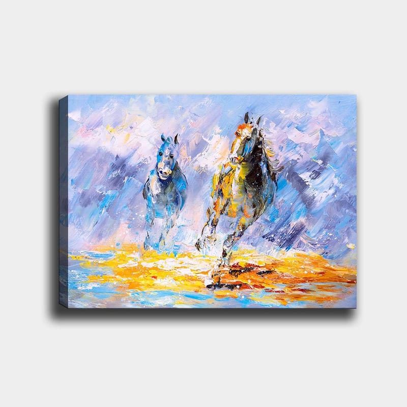 Canvas taulu 70x100 cm - Kaksi hevosta laukkaa eteenpäin dynaamisessa ja värikkäässä sommitelmassa, Sininen / Keltainen / Oranssi
