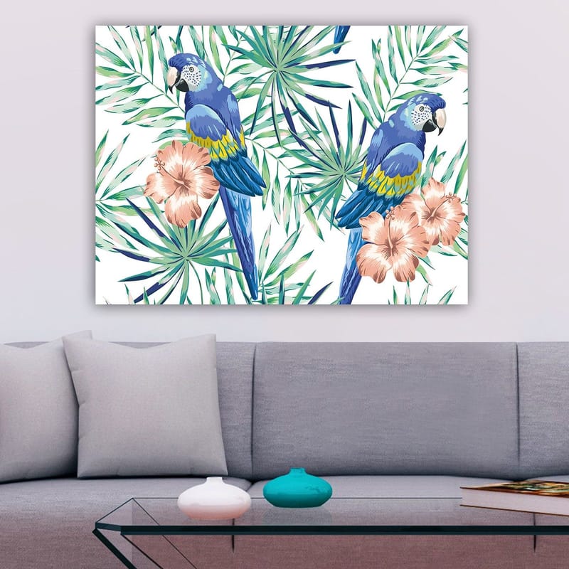 Canvas taulu 70x100 cm - Kaksi värikästä papukaijaa trooppisten kasvien ja kukkien ympäröimänä - Sininen / Vihreä / Vaaleanpunainen - Sisustustuotteet - Taulu & taide - Canvas-taulu
