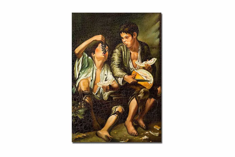 Canvas taulu 70x100 cm - Kaksi poikaa jakavat hedelmä- ja juustoaterian, Vihreä / Ruskea / Beige