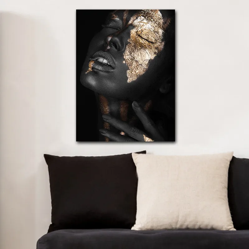 Canvas taulu 70x100 cm - Kasvokuva kultalehdellä, joka korostaa kasvojen ääriviivoja ja ilmettä - Musta / Kulta - Sisustustuotteet - Taulu & taide - Canvas-taulu