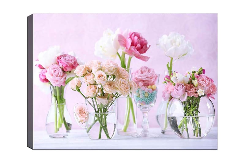 Canvas taulu 70x100 cm - Kaunis kimppu vaaleanpunaisia ja valkoisia kukkia erilaisissa lasimaljakoissa, Vaaleanpunainen / Valkoinen / Vihreä