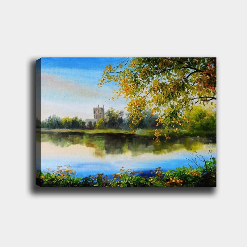 Canvas taulu 70x100 cm - Kaunis maisemamaalaus peilimäisellä järvellä ja vanhalla tornilla taustalla, puiden ja syksyn värien ympäröimänä, Vihreä / Sininen / Keltainen